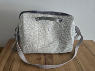 Bolso Pasito a Pasito floral gris