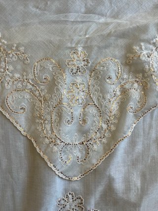 Manteletas falleras crema y cobre