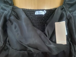 Blusa satén JustFab talla M