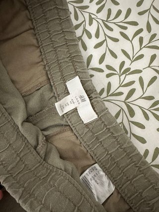 Pantalón corto H&M verde t.42
