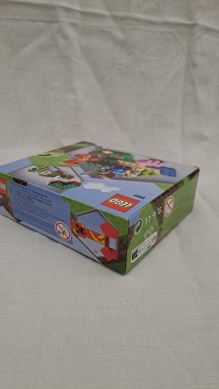 LEGO Minecraft 21177 - L'Agguato del Creeper