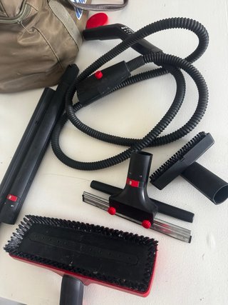Limpiador a vapor rojo