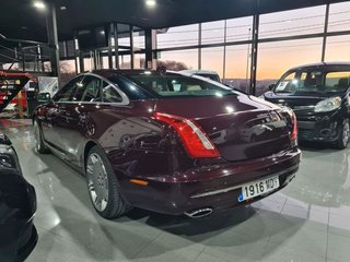 Jaguar XJ Jaguar XJ 3.0 d Luxury 300Hp Pano Virtual Meridian LED-Xenon Leaher Navi Camera KeylessGo Klima PDC ...