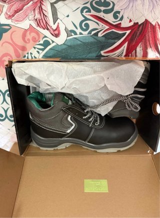 Botas de seguridad OFMA piel negras y verdes