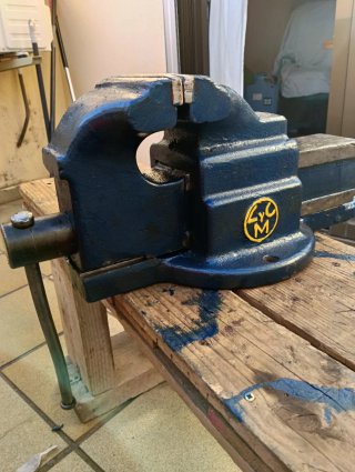 Tornillo de banco  130