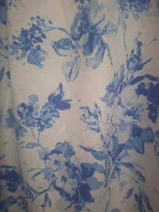 Vestido largo floral azul y blanco