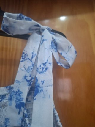 Vestido largo floral azul y blanco