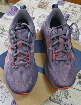 Asics Novablast 5 Morado Naranja