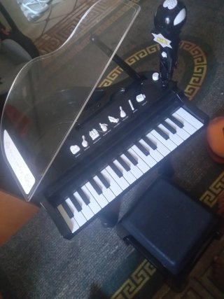 Piano elettronico per bambini con microfono