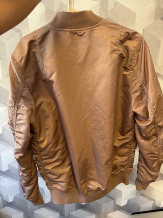 Chaqueta Bomber Alpha Industries edición exclusiva