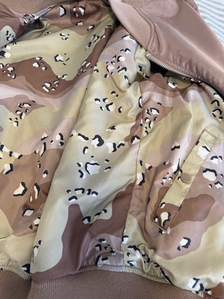 Chaqueta Bomber Alpha Industries edición exclusiva