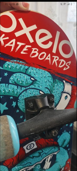 Skateboard niños de regalo casco y protectores
