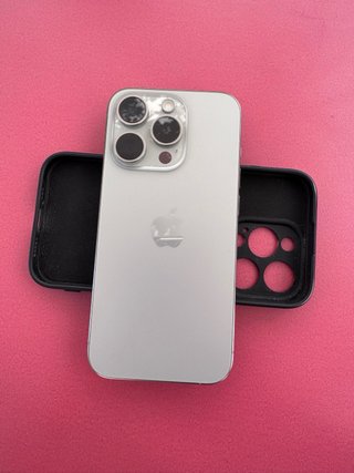 iPhone 15 Pro Gris/Plateado