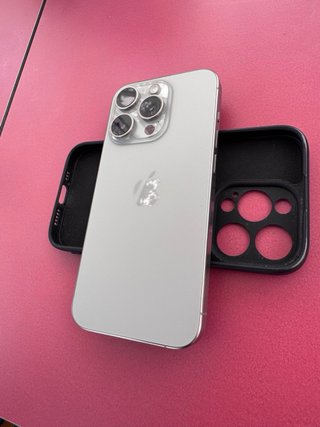 iPhone 15 Pro Gris/Plateado