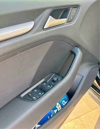 Audi A3 2.0 TDI 150 CV S-LINE