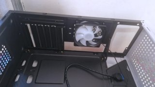 Caja de PC gamer VACÍA.