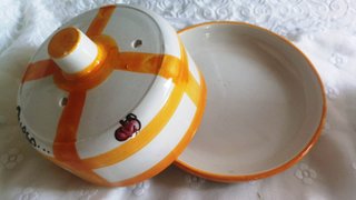Juego 2 Recipientes Cerámica Naranja y Blanco