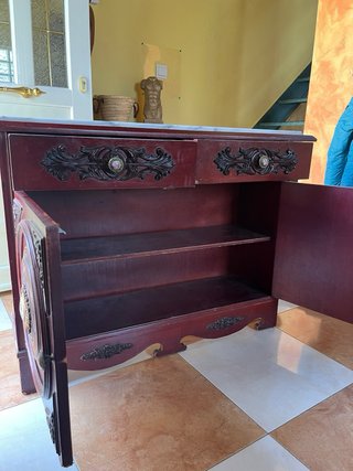 Mueble recibidor con mármol