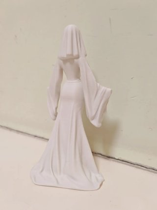 Figura Fantasma Decorativa Elegante 3D
