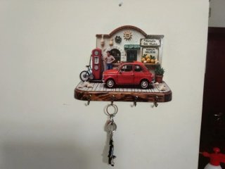 Portachiavi da parete con auto Fiat 500