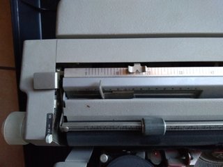 Macchina da scrivere Olivetti Underwood 670