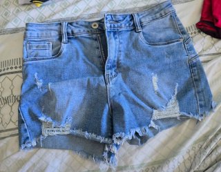 Shorts vaqueros desgastados