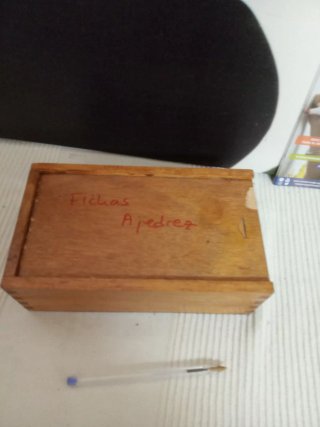 Antiguas piezas de ajedrez de madera