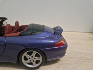 Porsche 911 996 Cabrio 1:18 UTModels
