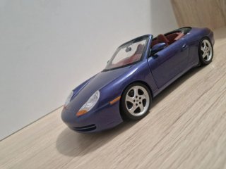 Porsche 911 996 Cabrio 1:18 UTModels