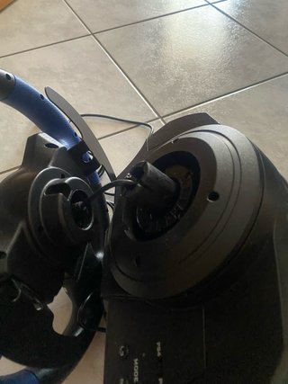 Volante Thrustmaster T150 PS4/PS3 PC