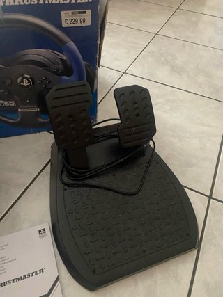 Volante Thrustmaster T150 PS4/PS3 PC