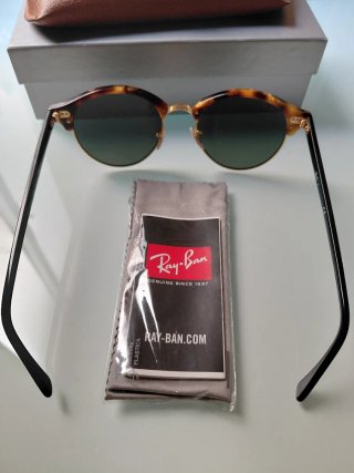 Ray Ban RB 4246 1160 51 Clubround