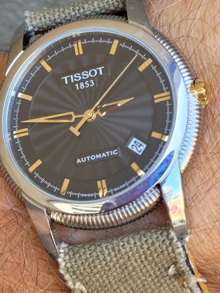 Tissot Automático Esfera gris y Dorada