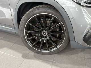 Mercedes GLA 200 AMG 7-G-DCT GRIS SELENITA