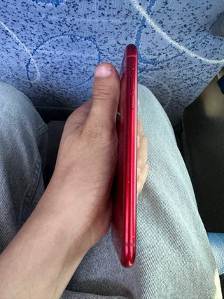 iPhone (PRODUCT)RED