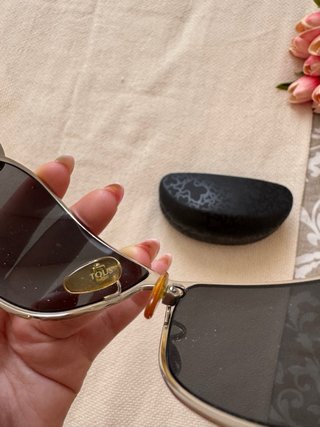 Gafas de Sol Tous Mujer Negras Estilo Rockero