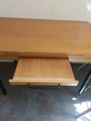Mesa de cocina madera extensible.