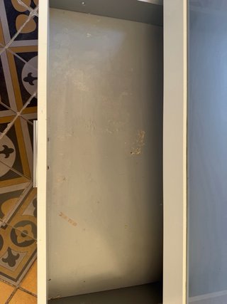 Mueble de baño con lavabo azul integrado