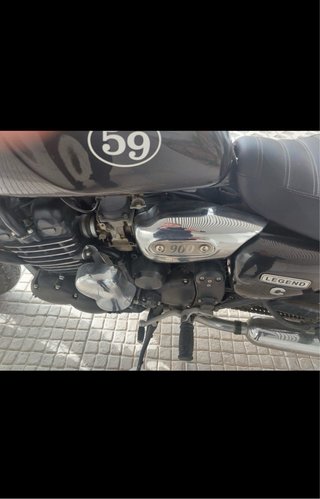Triumph 900cc Negra