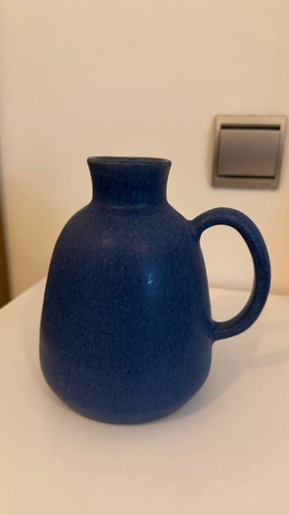 Florero azul de cerámica