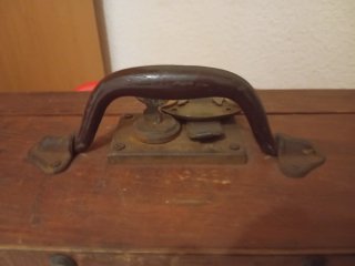 Maleta antigua de madera