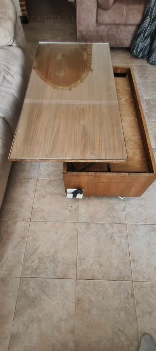 Mesa de centro madera y cristal con ruedas