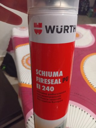 Akfix 805 Schiuma Poliuretanica e schiuma wurth