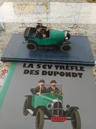 Coche Tintín 1/24 La 5 CV Trèfle Duponts