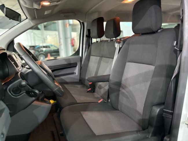 Opel Vivaro 2022, foto 16
