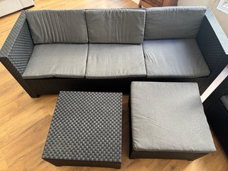 Conjunto de jardín con sofá