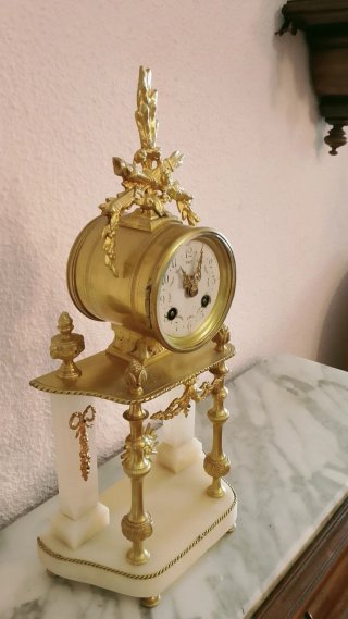 Reloj antiguo sobremesa