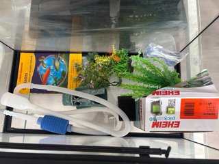 Pecera en Buen Estado de 60 Litros + Accesorios.