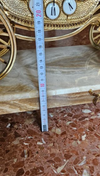 Reloj de mesa carruaje con cupido y caballos