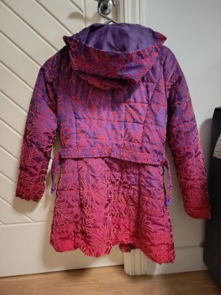 Abrigo Desigual niña morado y rojo